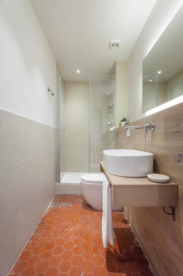 Flateli Pelayo H5 Apartment Barcelona Bagian luar foto